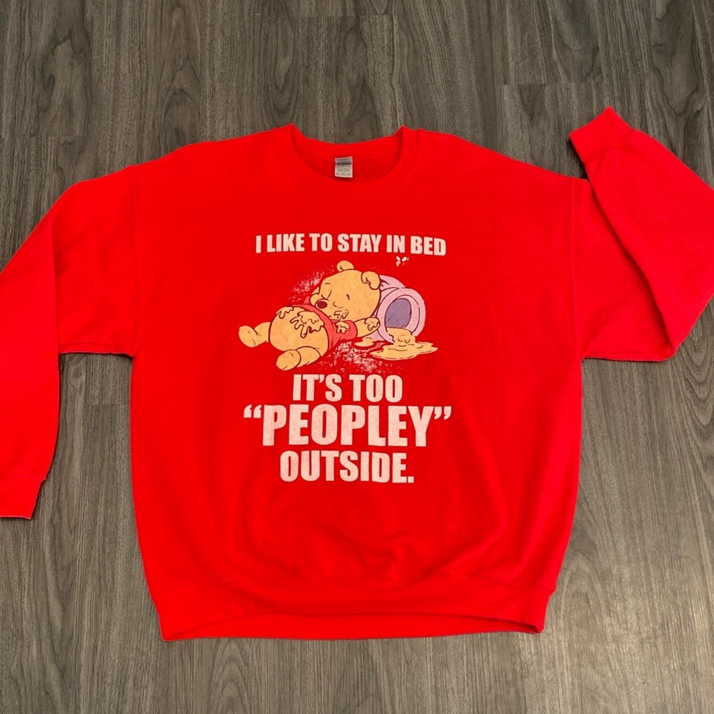Winnie the pool “It’s Too Peopley outside”
GILDAN Heavy Blend Red sweatshirts XL
